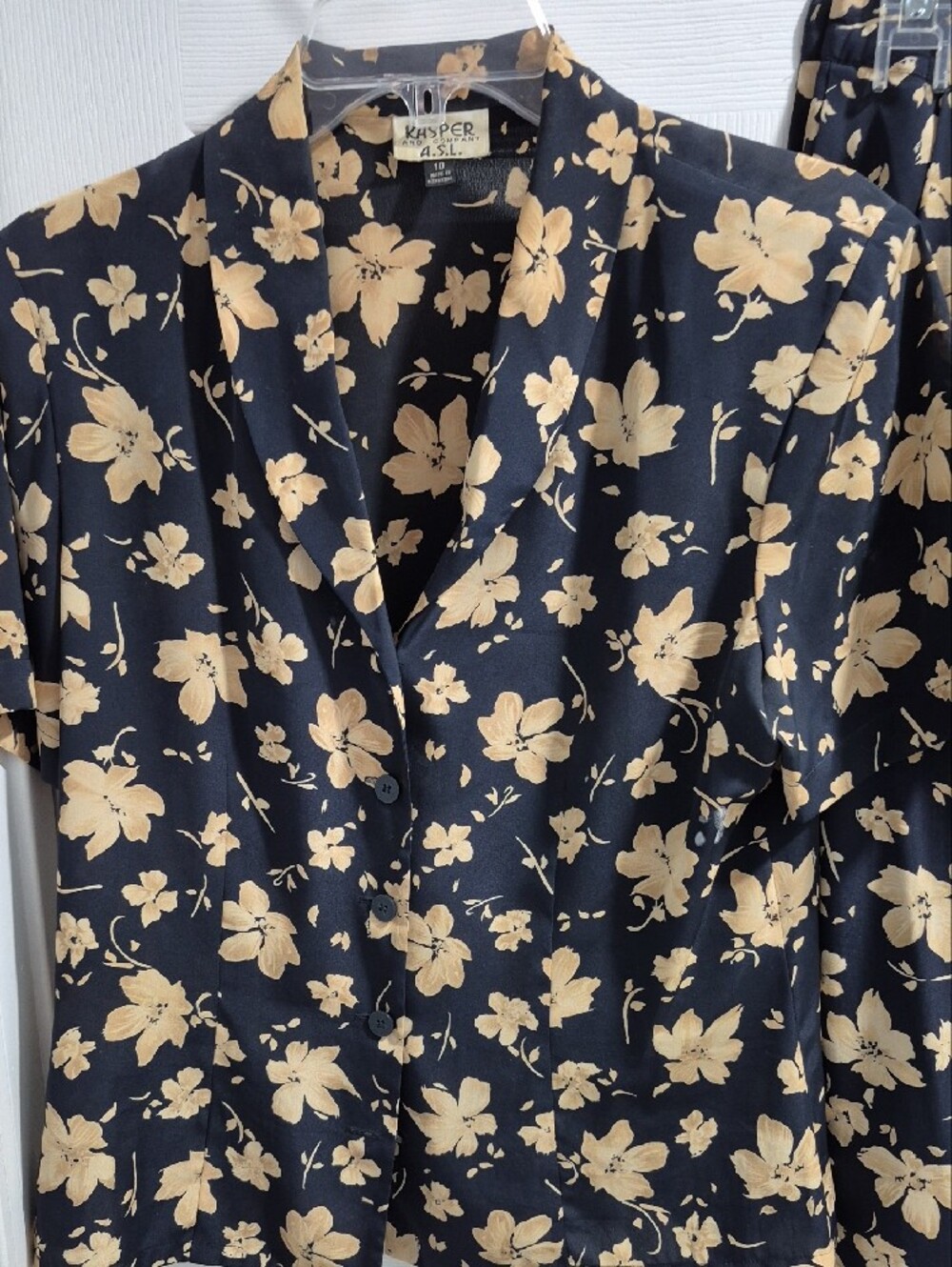 Kasper Black and Beige Floral Two-Piece Dress Set - Picture 4 of 8